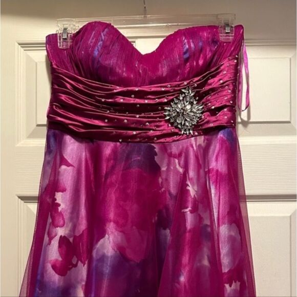 Pink & Purple Floral Cache Strapless Dress   - Picture 2 of 5